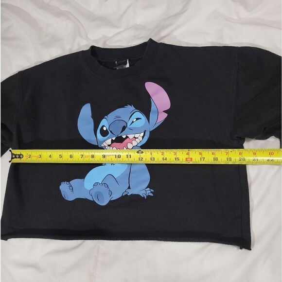 Disney stitch slightly cropped sweater - Picture 5 of 11